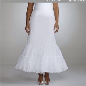 David's Bridal White Fit & Flare Slip 14W